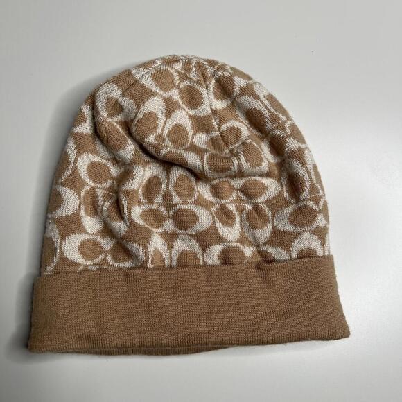 Coach Signature C Logo Beanie Hat O/S Merino Wool Blend Tan F56123 Women’s - Picture 4 of 4